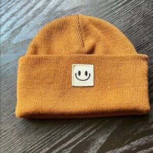 Smiley Face Kids Beanie - chocolate brown 🤩